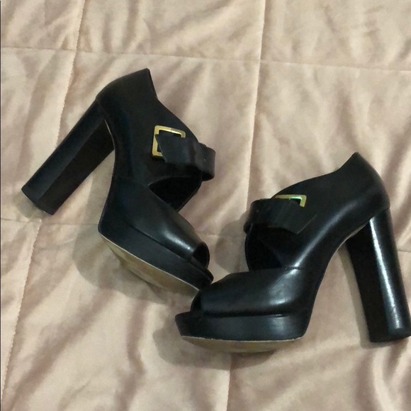Comfortable with Platform Heel - Picture 2 of 5